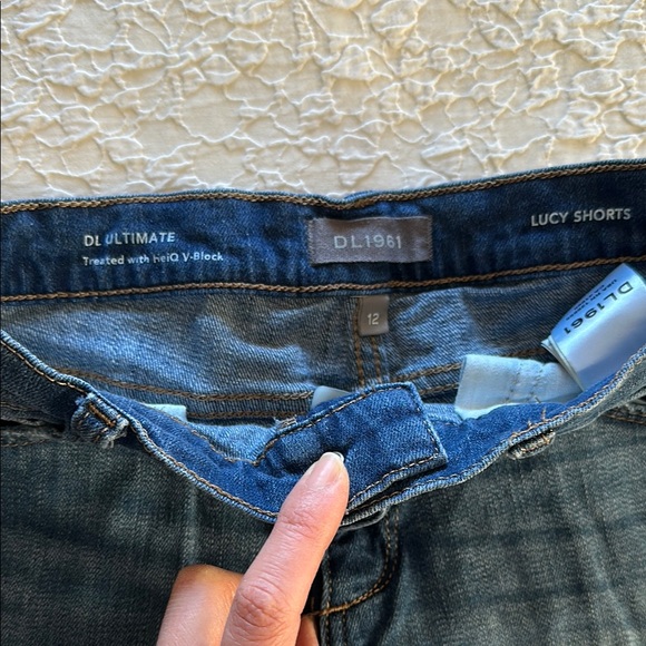 DL1961 Girls’ Blue Jean Shorts with Frayed Hem— size 12 - Picture 2 of 4